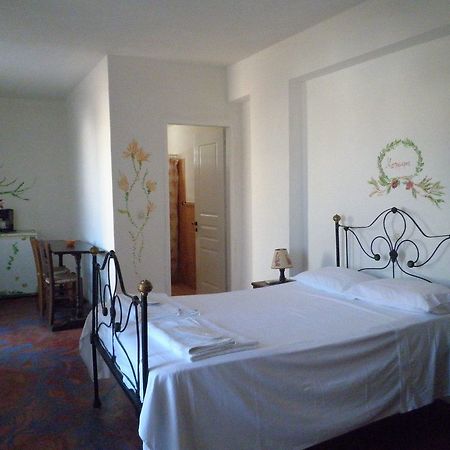 Angelica'S Hotel Frý Eksteriør billede