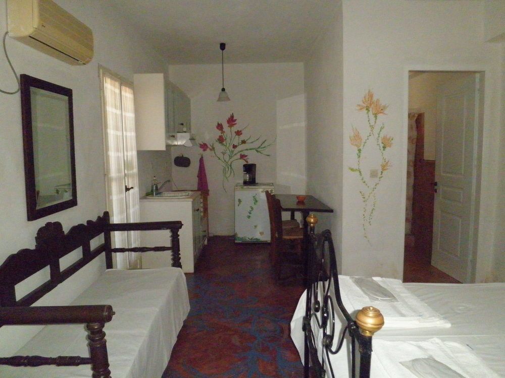 Angelica'S Hotel Frý Eksteriør billede